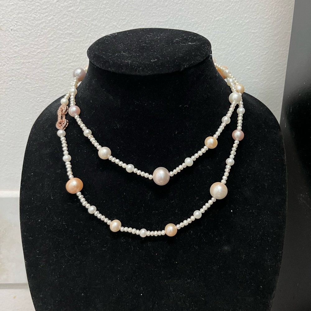 Beautiful 925 Rose Gold clasp Multi Color Natural Pearls Necklace.